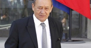وزير الدفاع الفرنسى يدعو إلى حل سريع للأزمة الليبية